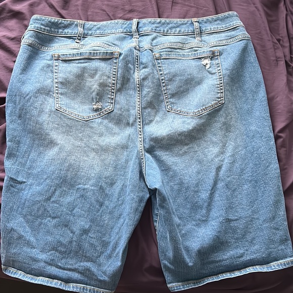 Boyfriend Bermuda Vintage Stretch Mid-Rise Short - Picture 3 of 3